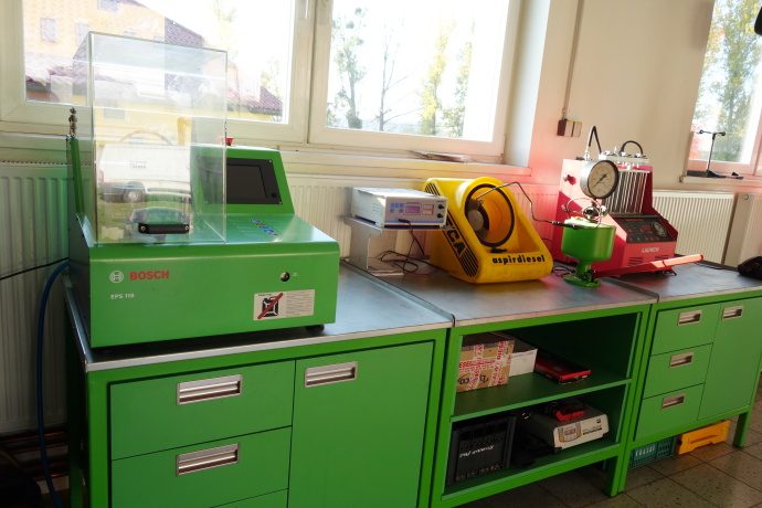 Servis motoru a vstřikovačů